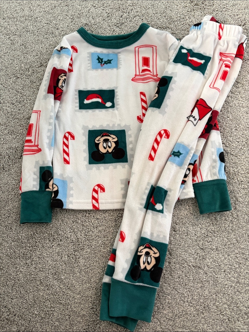 Disney Mickey toddler Holiday Pajama Set 4